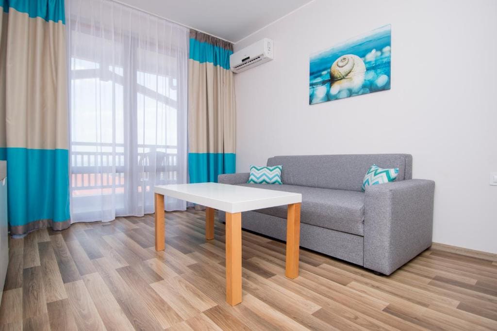 Junior Suite with Balcony room - Image 1