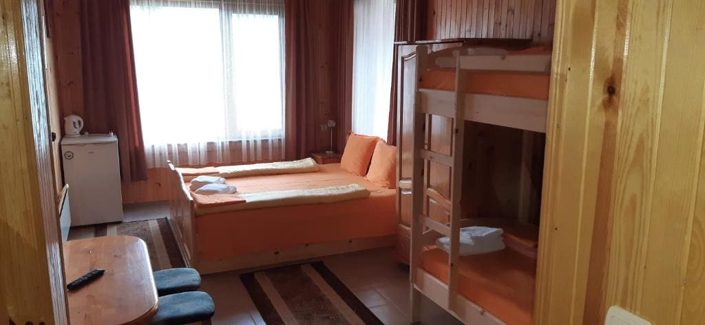 Quadruple Room room - Image 1