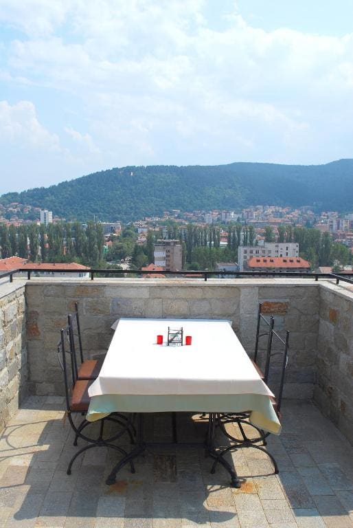 One-Bedroom Suite with Balcony room - Image 1