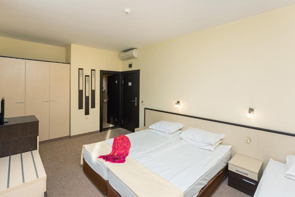 Double or Twin Room with Balcony room - Image 1