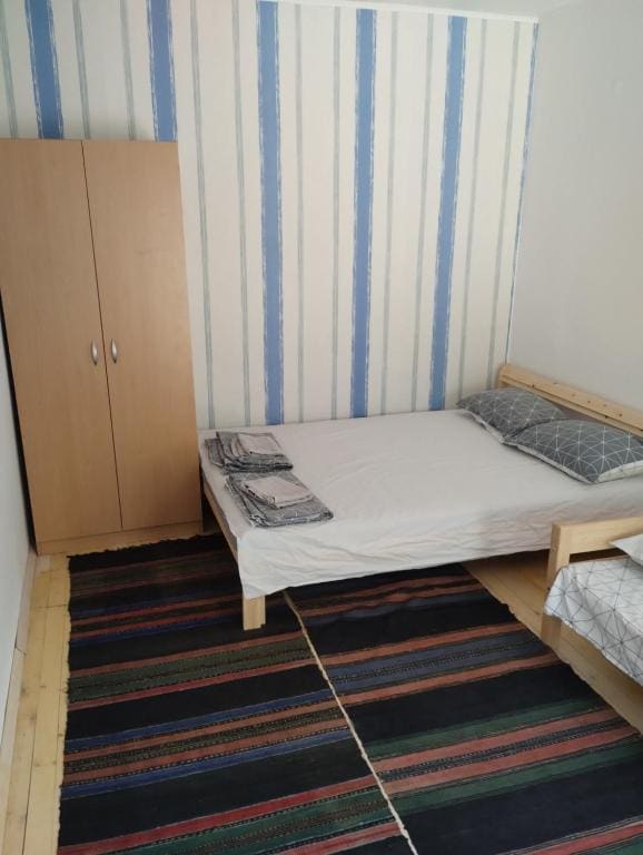Triple Room with Private Bathroom room - Image 2