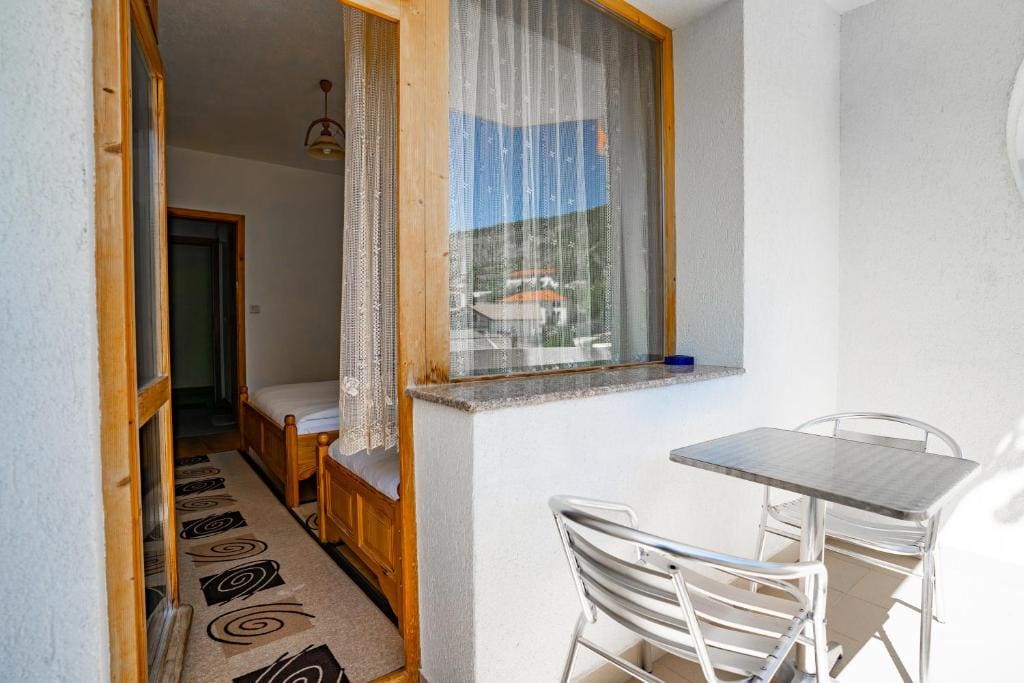 Triple Room with Garden View room - Image 2