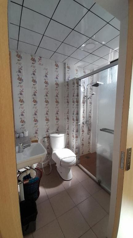 Superior Triple Room room - Image 1