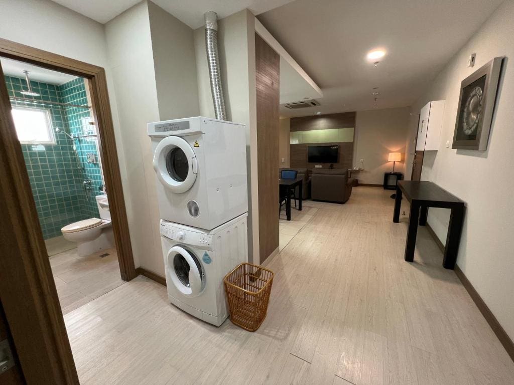 Studio Apartment room - Image 3