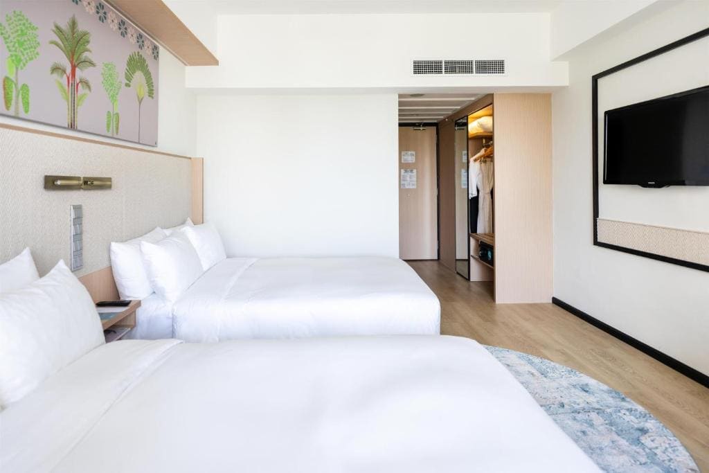 Deluxe Double or Twin Room room - Image 2