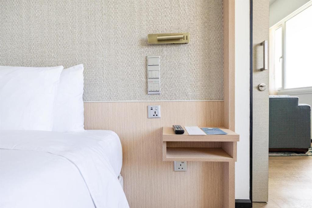 One-Bedroom Suite room - Image 3