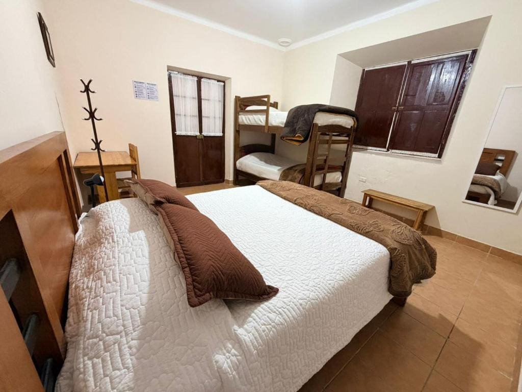 Quadruple Room with Shared Bathroom room - Image 1