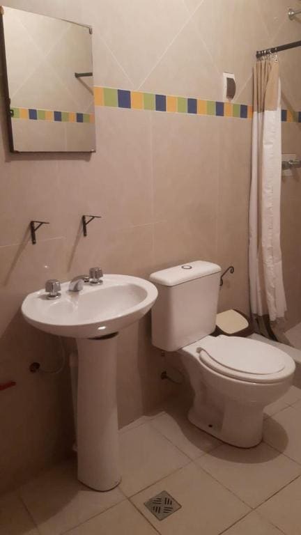 Double Room with Private Bathroom room - Image 3