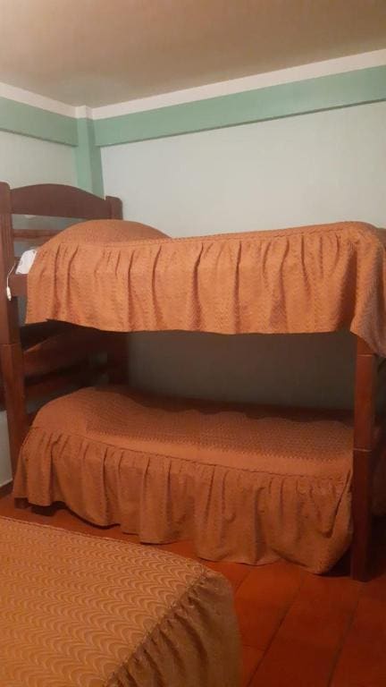 Quadruple Room with Shared Bathroom room - Image 3