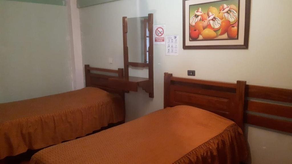 Quadruple Room with Shared Bathroom room - Image 2