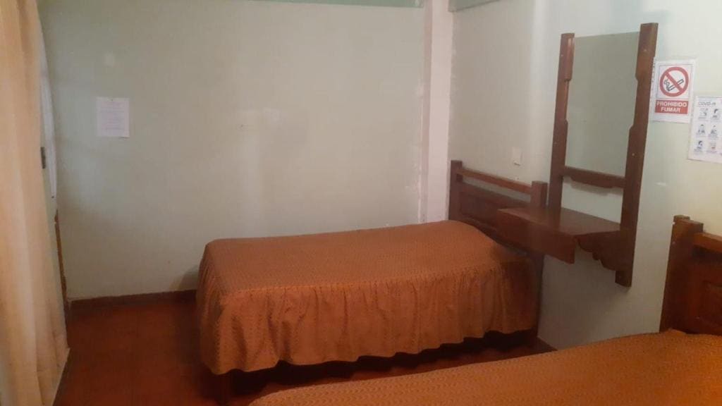 Twin Room with Shared Bathroom room - Image 1