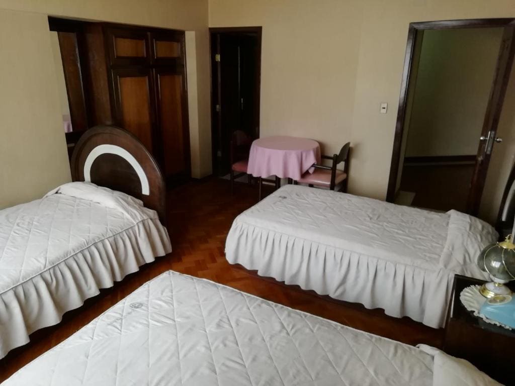 Triple Room with Private Bathroom room - Image 2