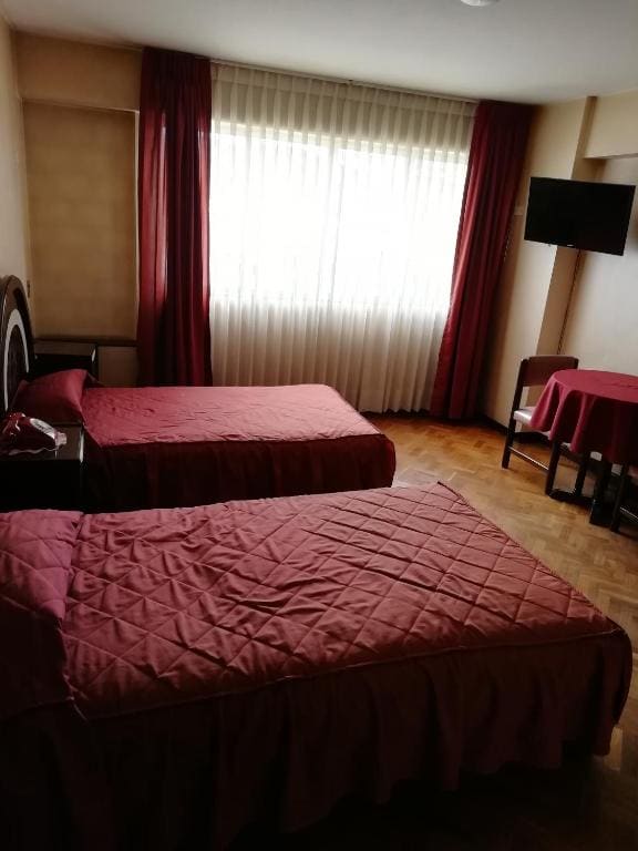 Twin Room with Private Bathroom room - Image 1