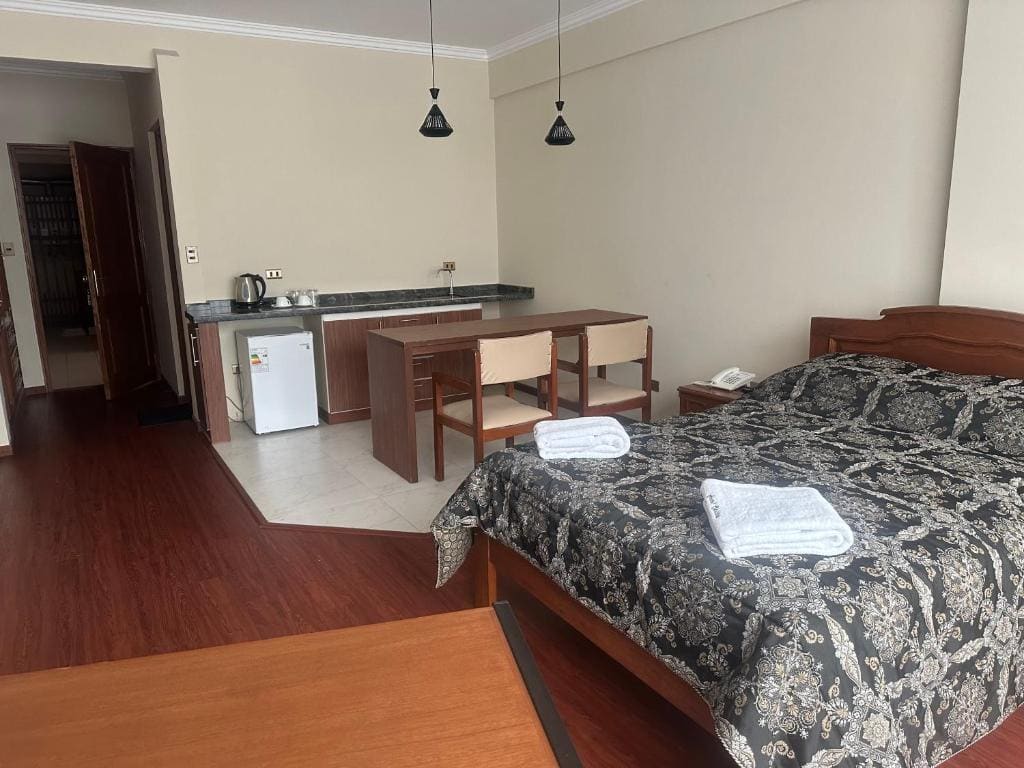 Suite room - Image 3