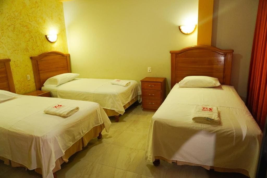 Triple Room with Private Bathroom and Air-Condition room - Image 2