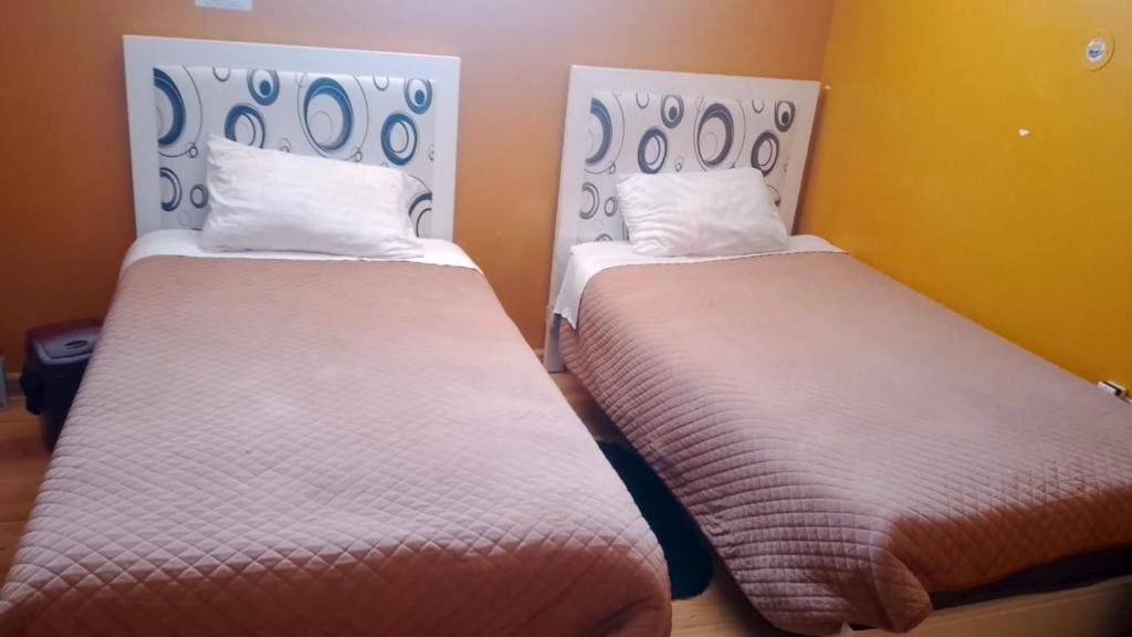 Twin Room room - Image 2
