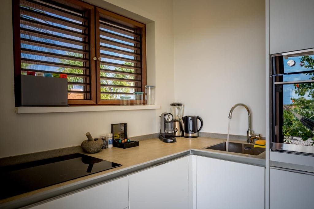 One-Bedroom Apartment room - Image 2