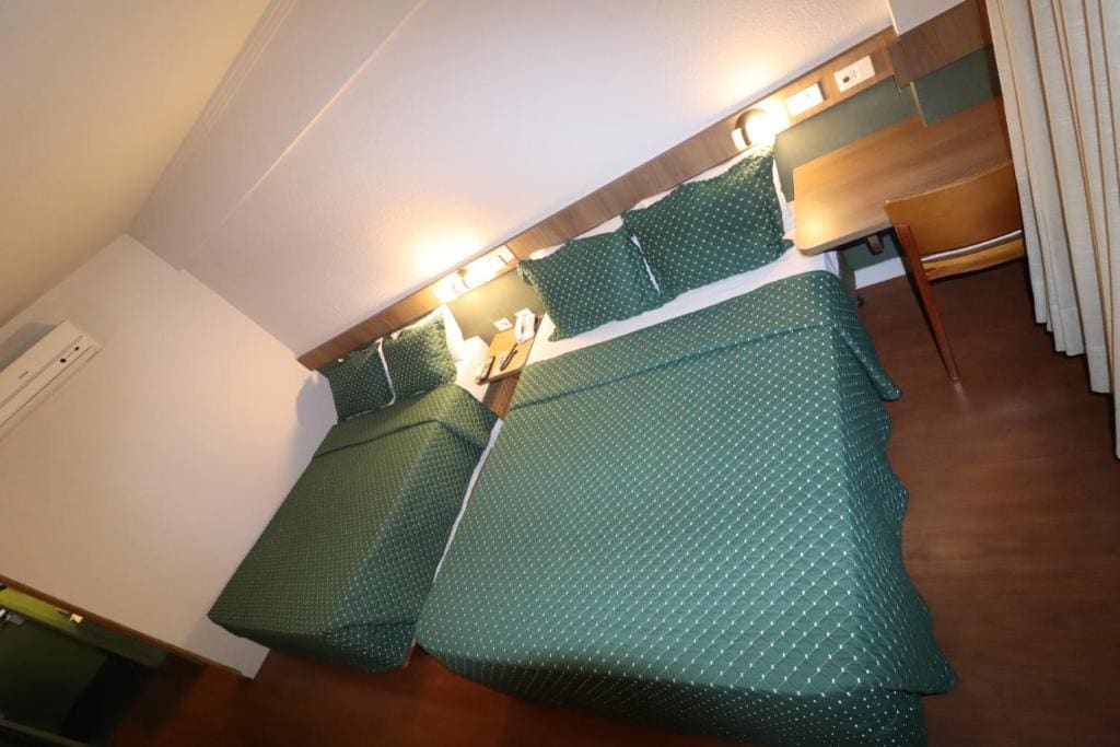 Standard Family Room room - Image 1