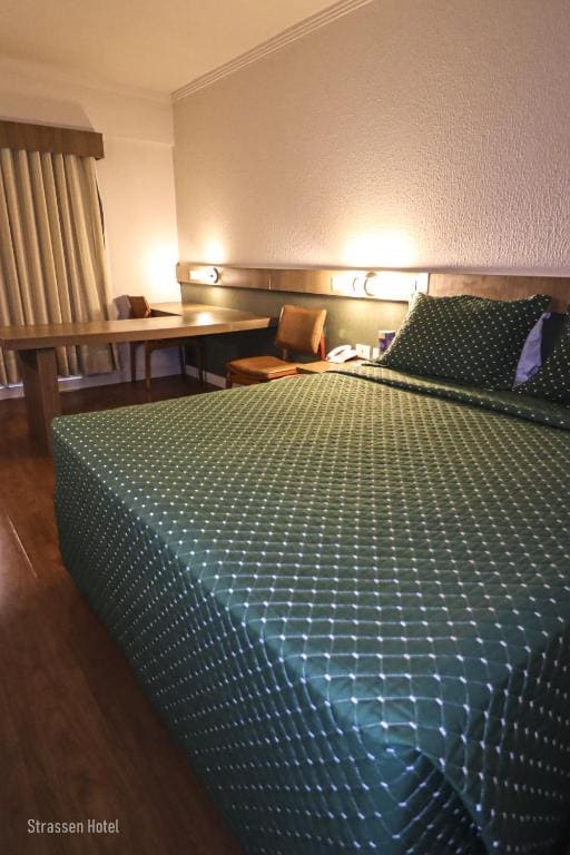 Standard Double Room room - Image 3