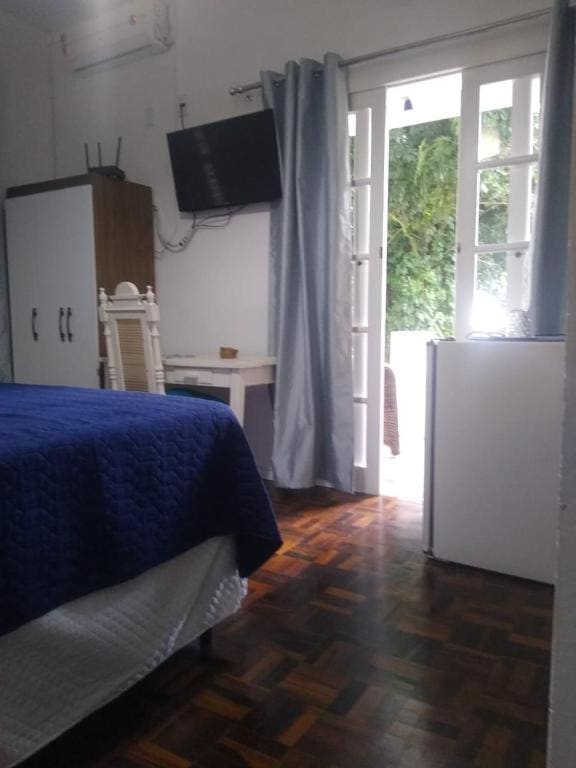 Deluxe Double Room with Balcony room - Image 3