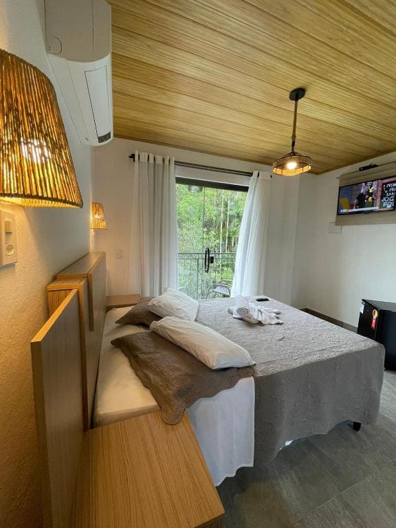 Suite with Balcony room - Image 1