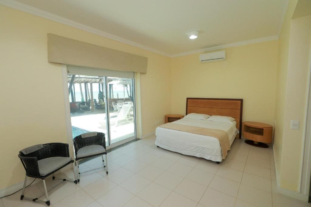 Deluxe Double Room with Sea View room - Image 3