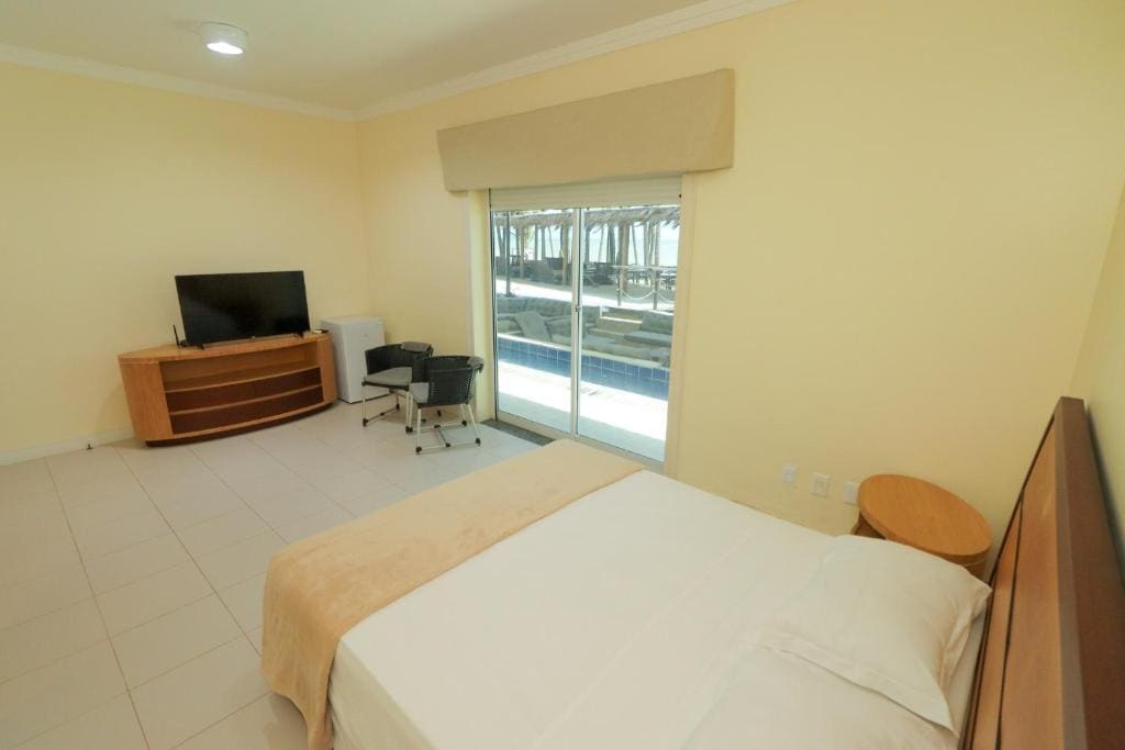 Deluxe Double Room with Sea View room - Image 2