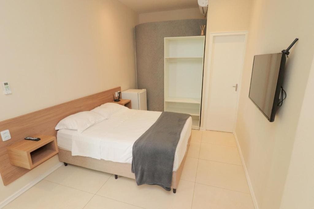 Deluxe Suite with Sea View room - Image 2