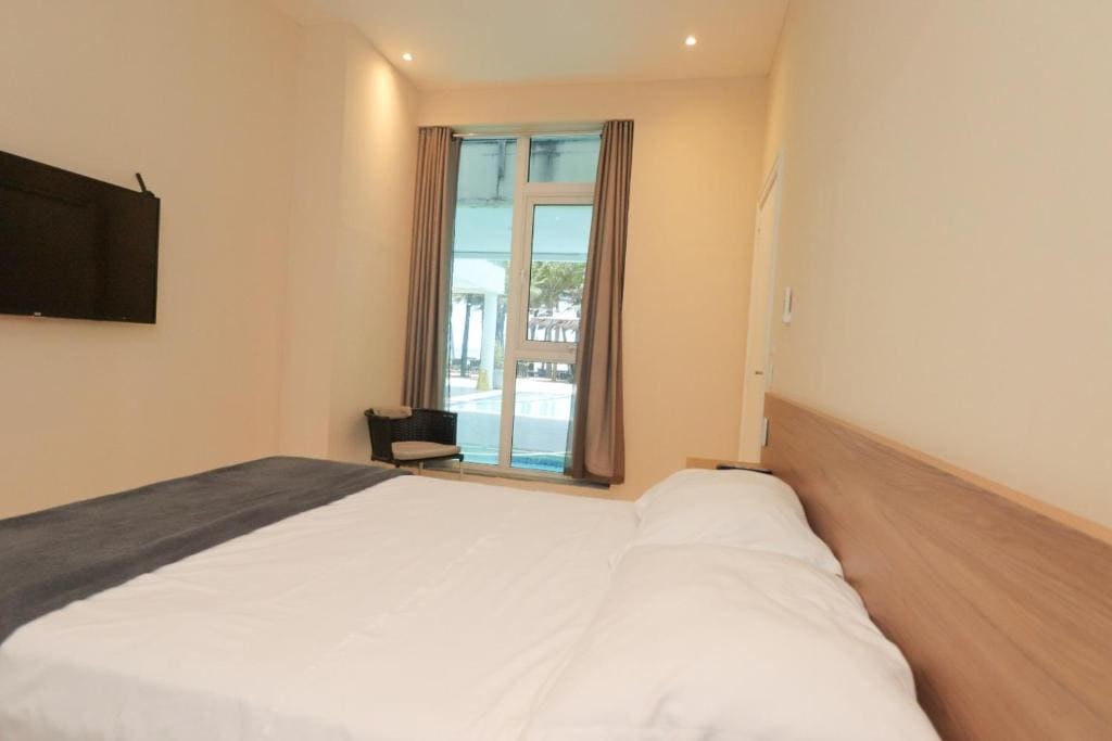 Deluxe Suite with Sea View room - Image 1