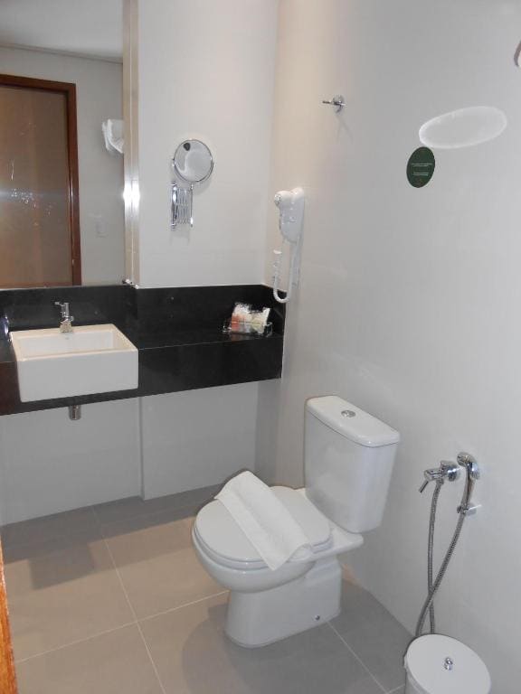 Double Room with Private Bathroom room - Image 1