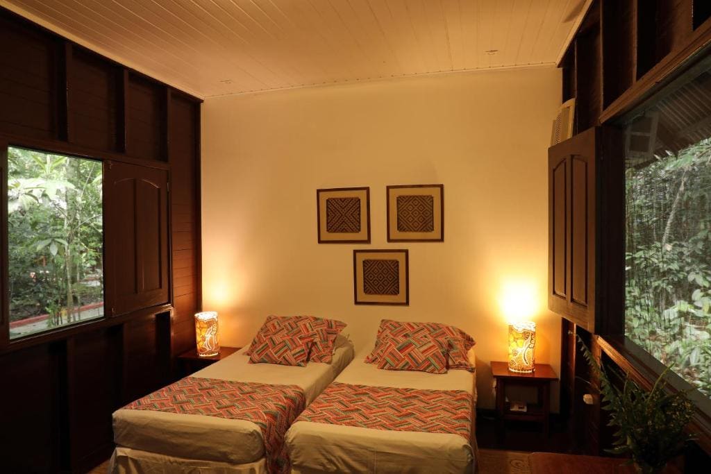 Superior Triple Room room - Image 2