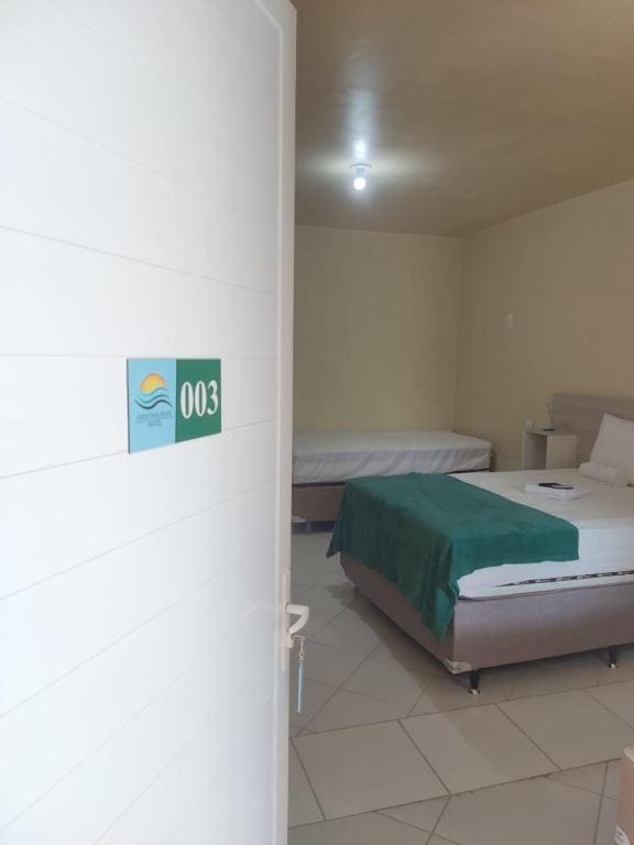Standard Quadruple Room room - Image 1