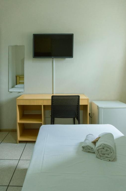Standard Twin Room room - Image 2