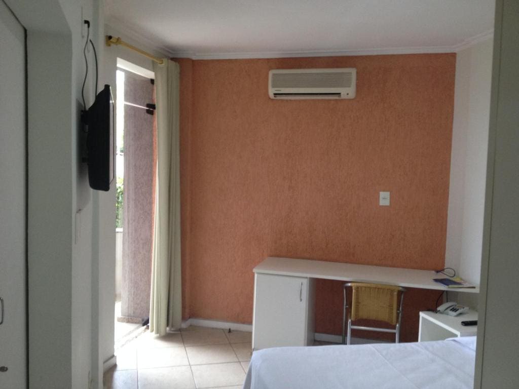 One-Bedroom Apartment room - Image 2