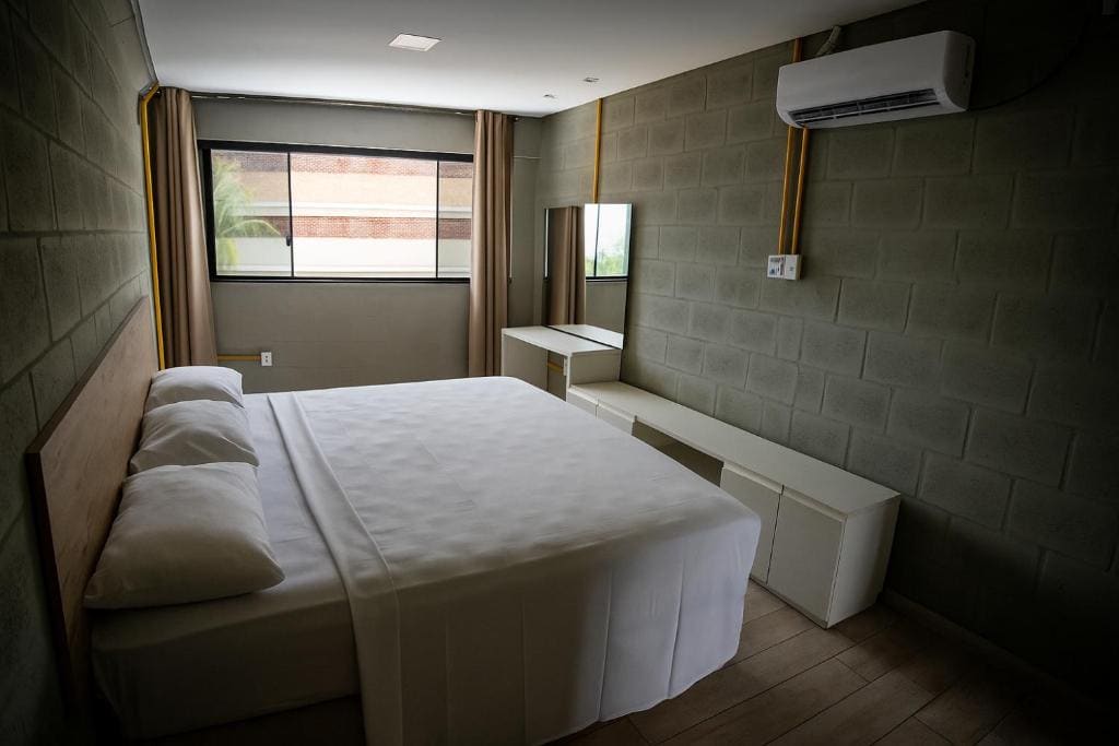 Deluxe Double Room with Side Sea View room - Image 1