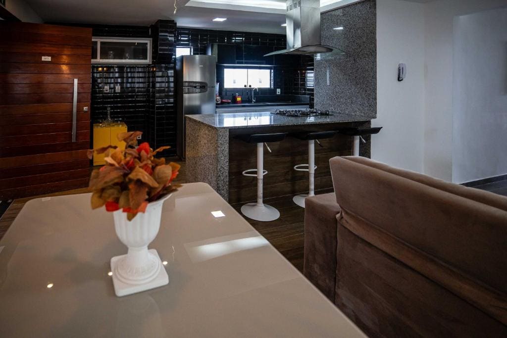Penthouse Apartment room - Image 2
