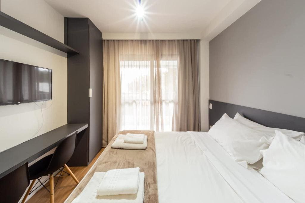 Apartment room - Image 2