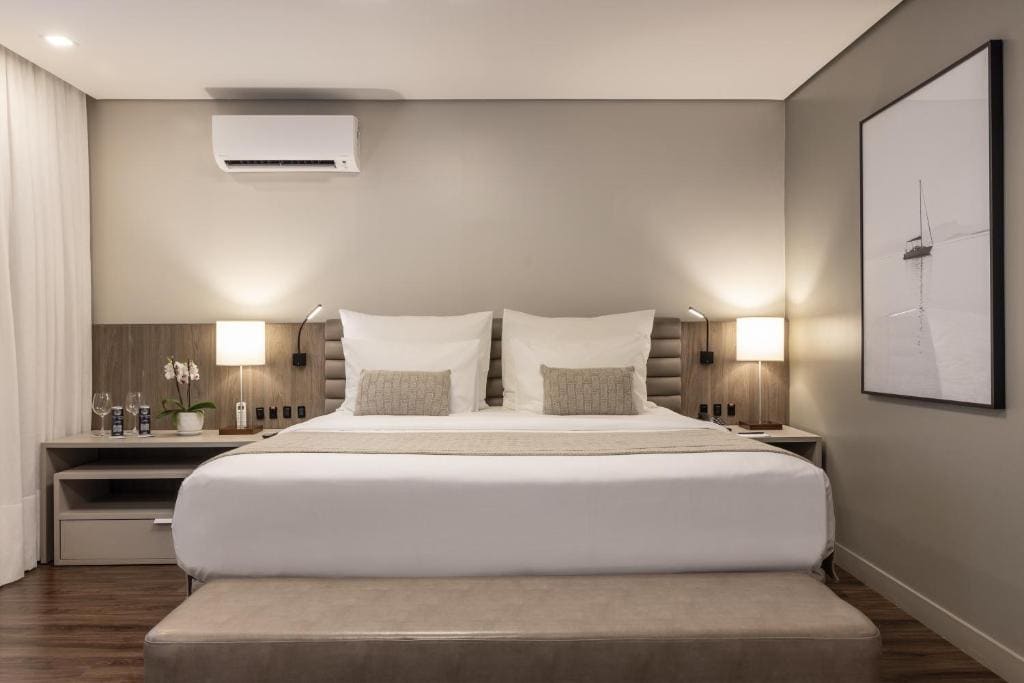 Premium Suite with Ocean View room - Image 2