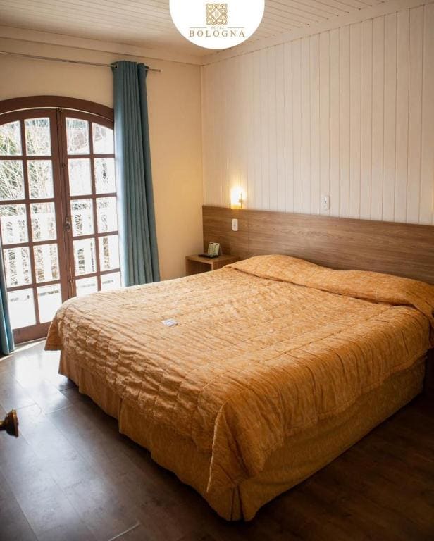 Standard Double or Twin Room with Balcony room - Image 2
