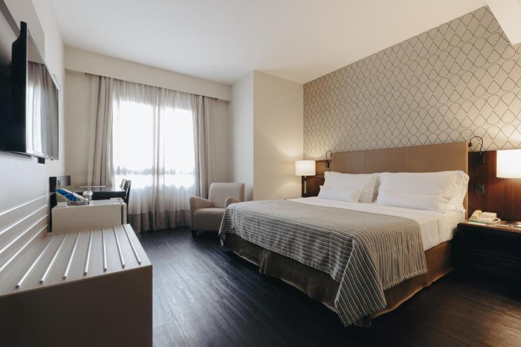 Superior Plus com Cama Queen-Size room - Image 1