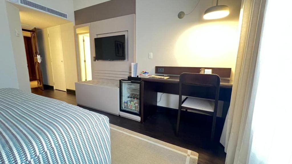 Superior Plus Room with 1 Double Bed room - Image 3
