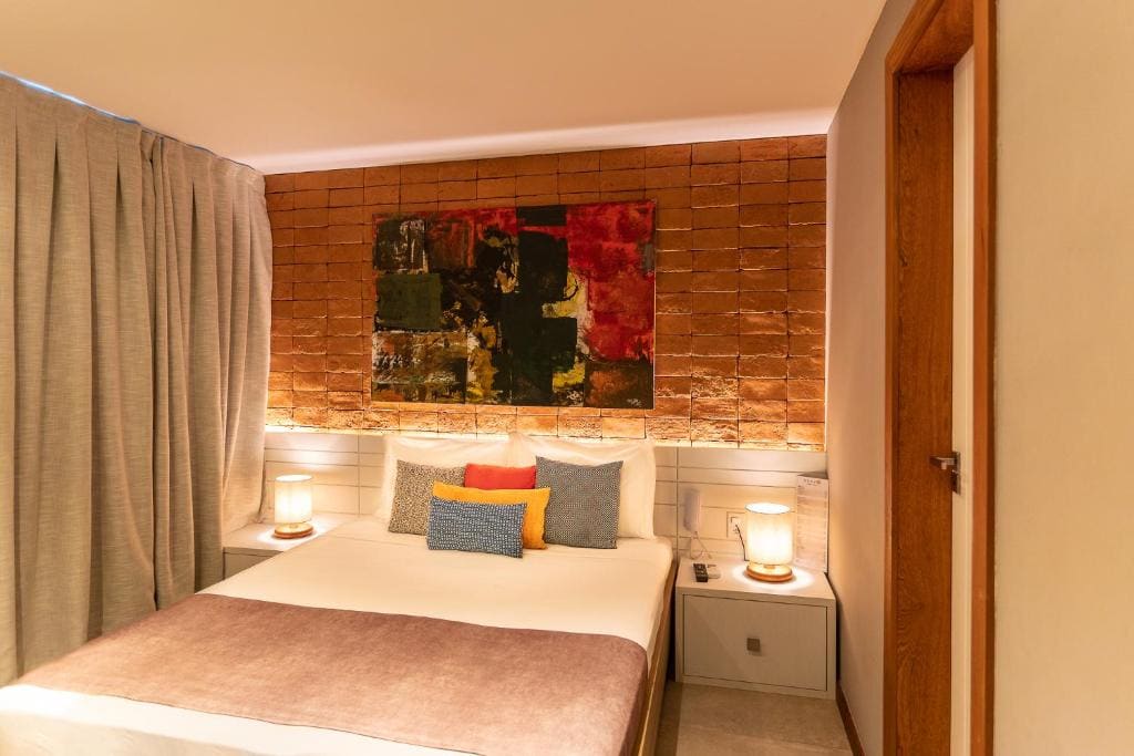 Family Room with Balcony room - Image 1