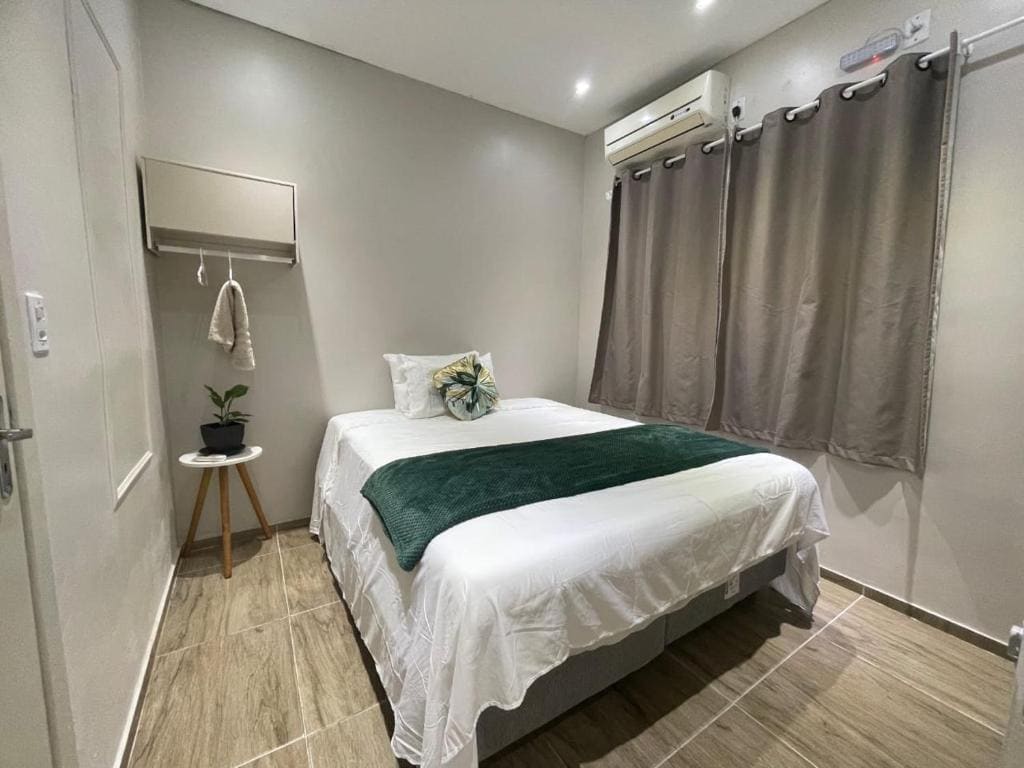 Classic Triple Room room - Image 3