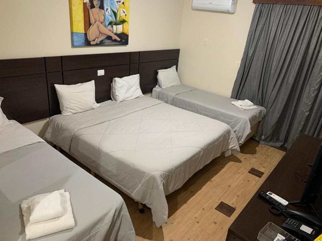 Quadruple Room room - Image 1