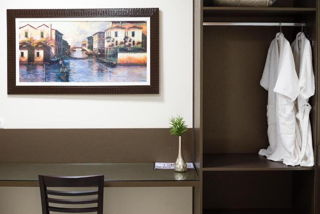 Suite room - Image 3