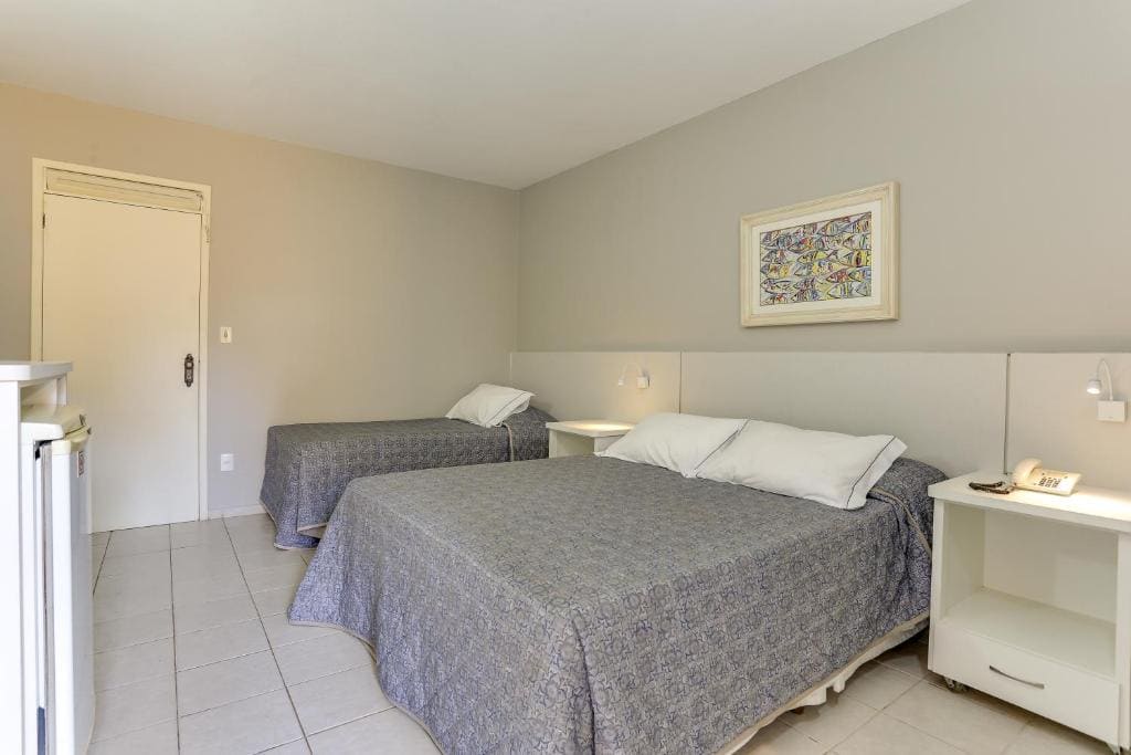 Luxury Quadruple Room room - Image 1