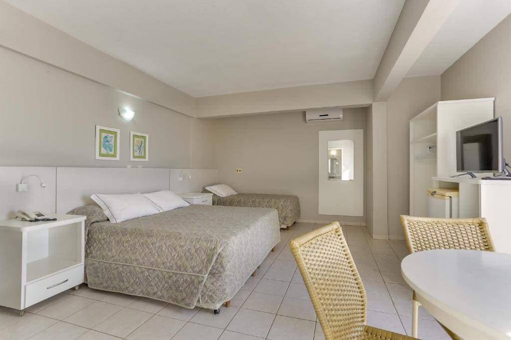 Quadruple Room with Sea View room - Image 2