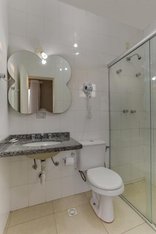 Standard Quadruple Room with Two bedrooms Connect room - Image 3