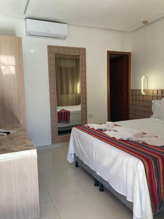 Deluxe Triple Room room - Image 1