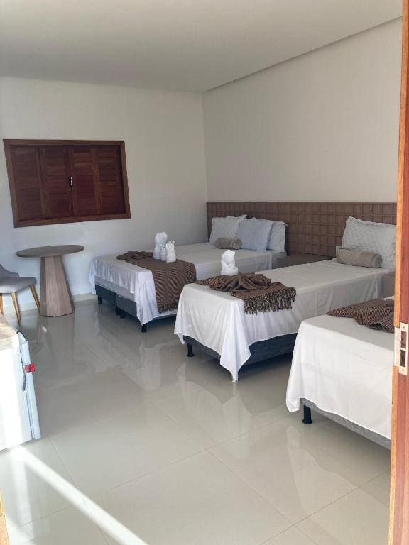 Deluxe Quadruple Room room - Image 2